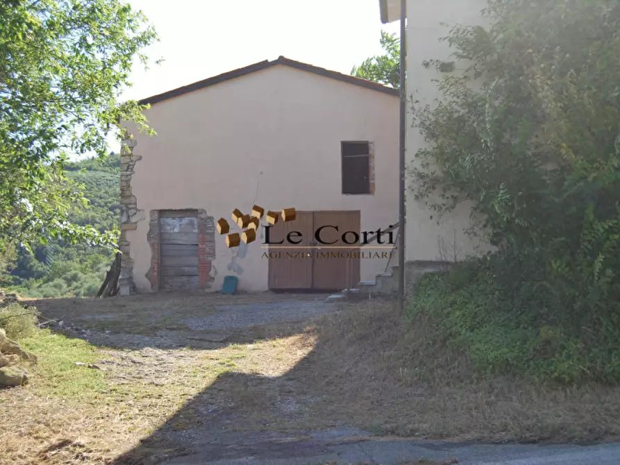Immagine 12 di Rustico / casale in vendita  a Nanto