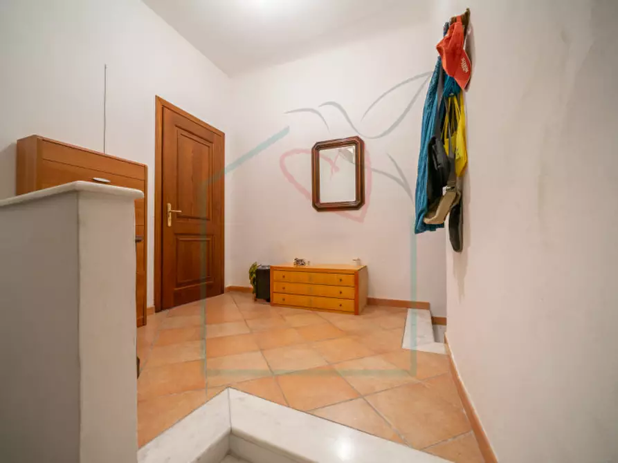 Immagine 19 di Appartamento in vendita  a Ortonovo