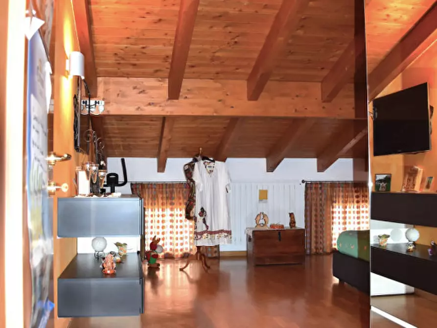 Immagine 15 di Appartamento in vendita  in via filippo corridoni a Medicina