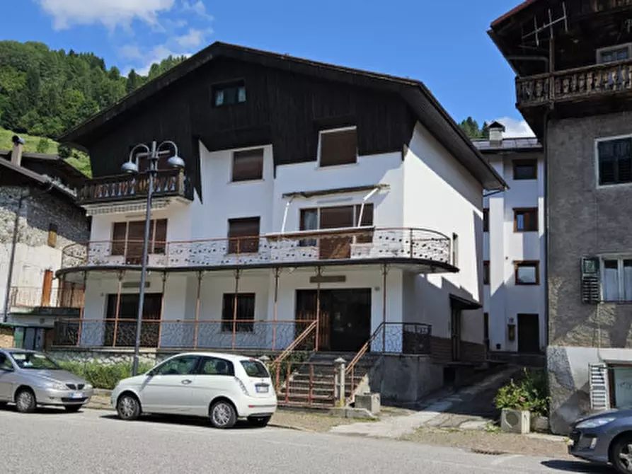 Immagine 1 di Casa indipendente in vendita  in Piazza S.Giacomo 5 a Santo Stefano Di Cadore