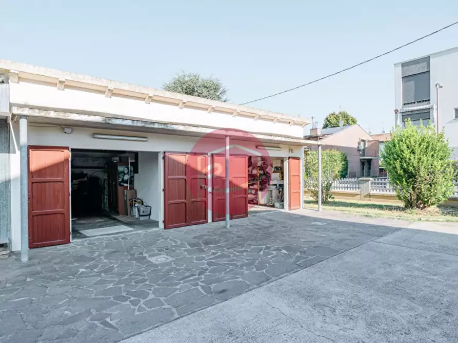 Immagine 27 di Casa indipendente in vendita  in VIA CAPANNAGUZZO a Cesena