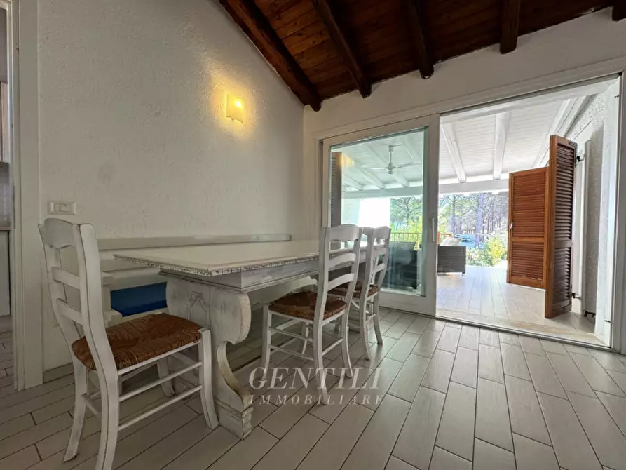 Immagine 4 di Appartamento in vendita  a Arzachena