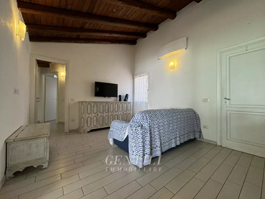 Immagine 5 di Appartamento in vendita  a Arzachena