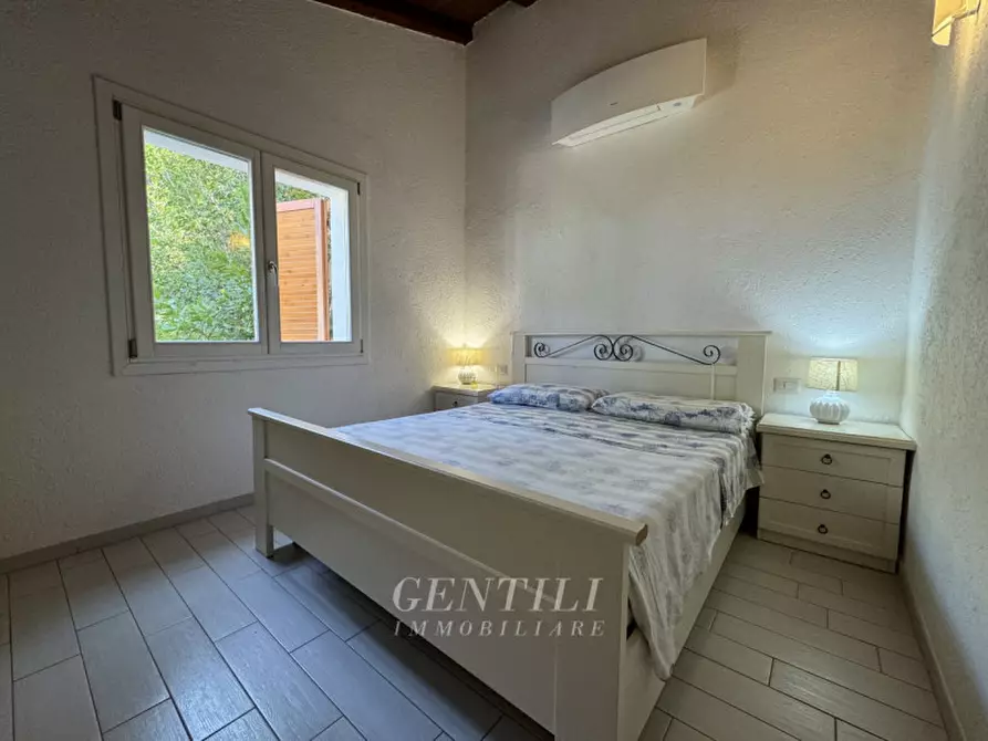 Immagine 8 di Appartamento in vendita  a Arzachena