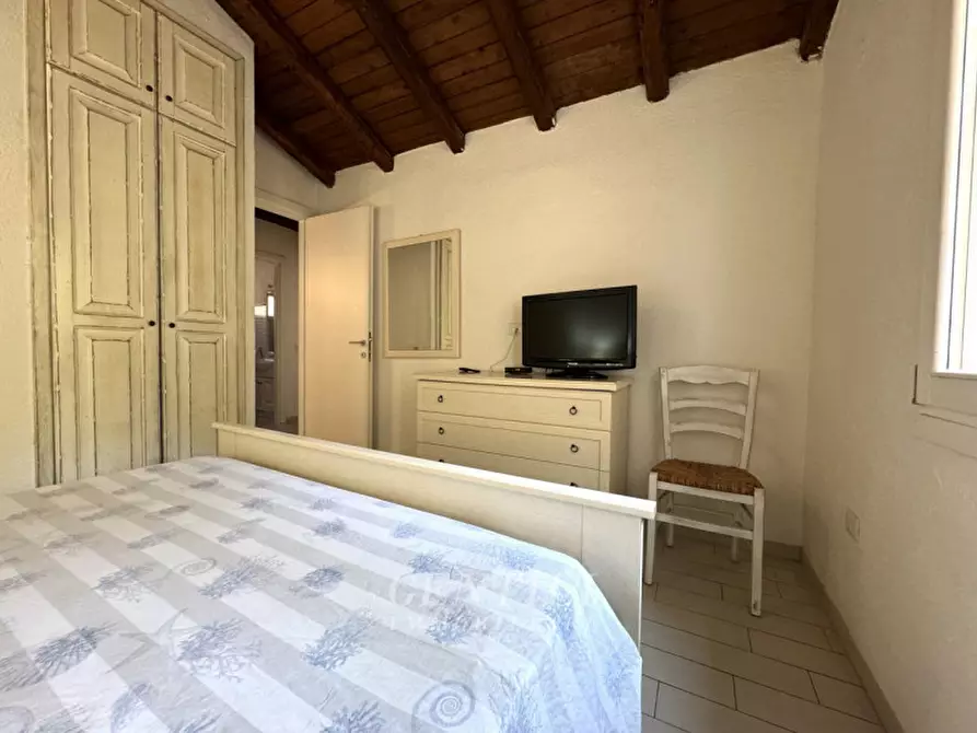 Immagine 9 di Appartamento in vendita  a Arzachena