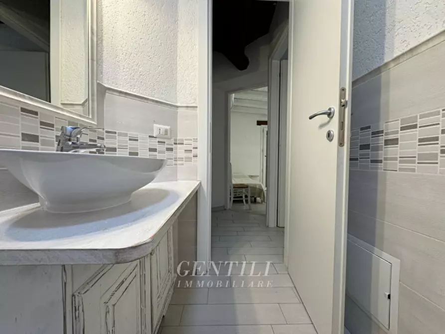 Immagine 12 di Appartamento in vendita  a Arzachena