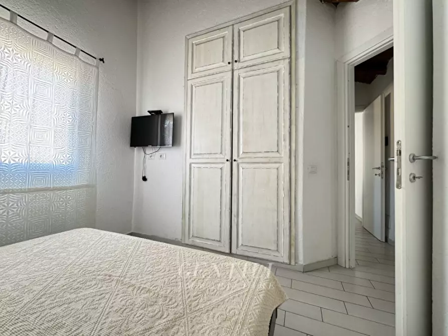 Immagine 15 di Appartamento in vendita  a Arzachena