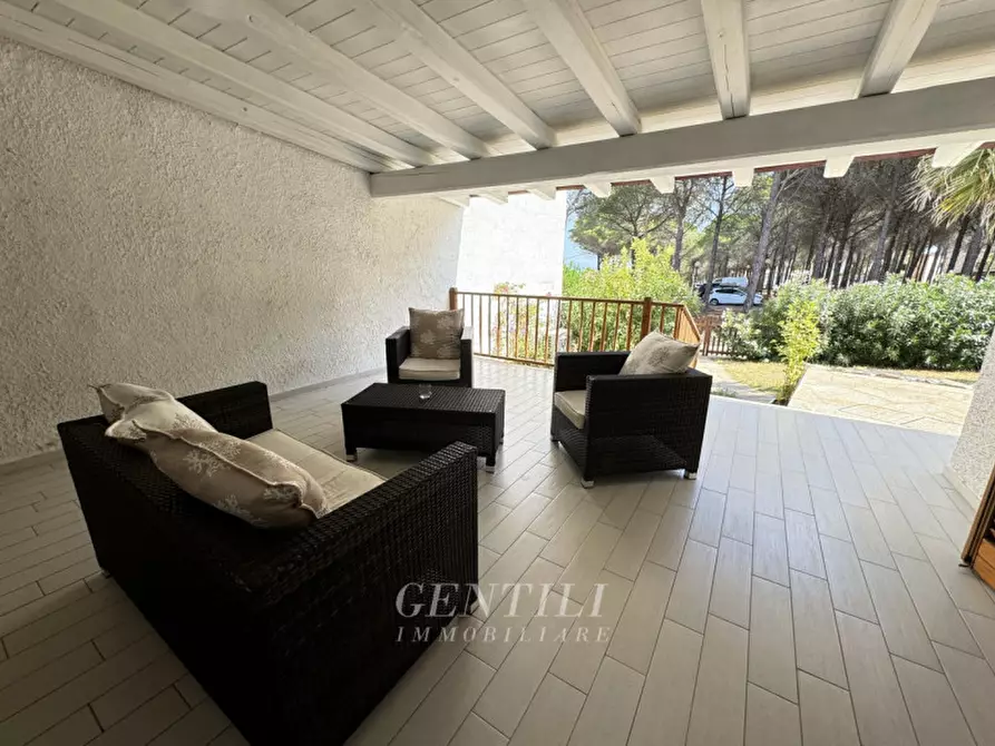 Immagine 21 di Appartamento in vendita  a Arzachena