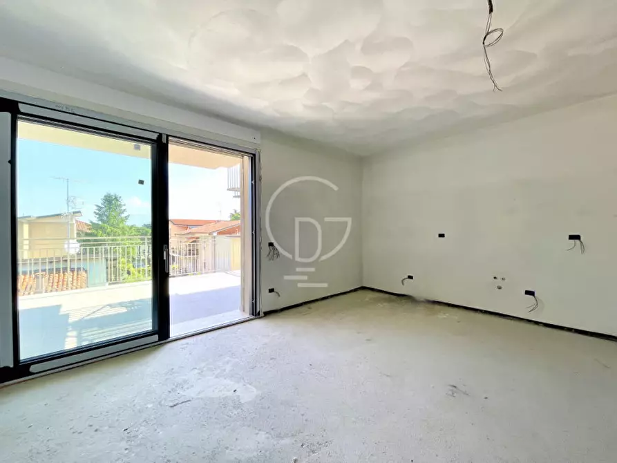 Immagine 9 di Appartamento in vendita  in Via Tommaso del Molin a Desenzano Del Garda
