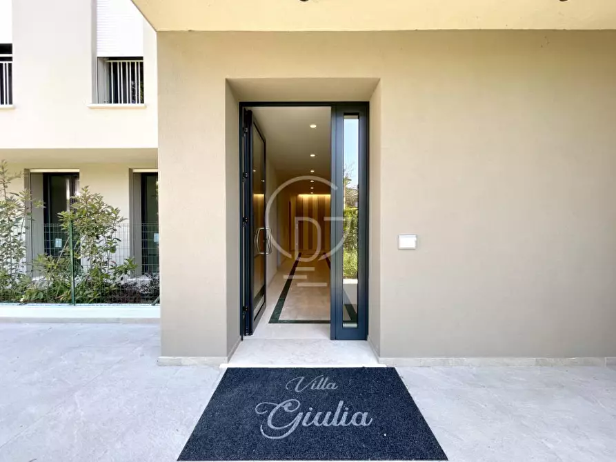 Immagine 23 di Appartamento in vendita  in Via Tommaso del Molin a Desenzano Del Garda