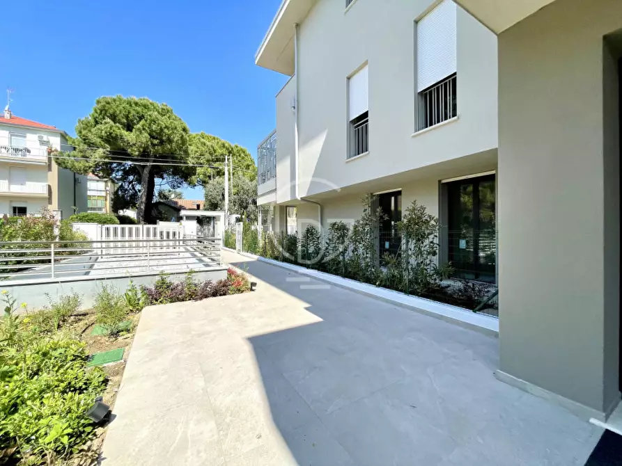 Immagine 24 di Appartamento in vendita  in Via Tommaso del Molin a Desenzano Del Garda