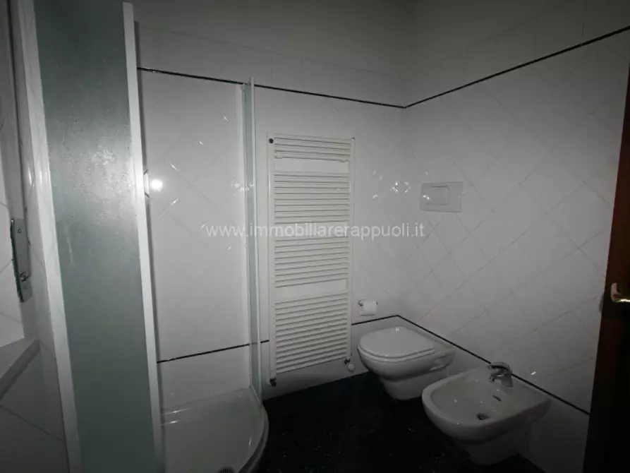 Immagine 3 di Appartamento in vendita  a Sinalunga