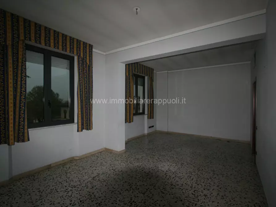 Immagine 9 di Appartamento in vendita  a Sinalunga