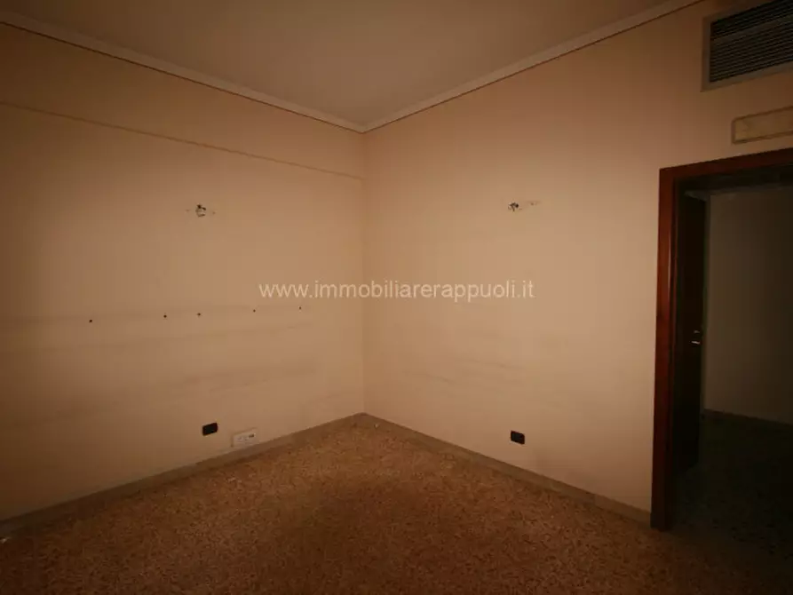 Immagine 12 di Appartamento in vendita  a Sinalunga