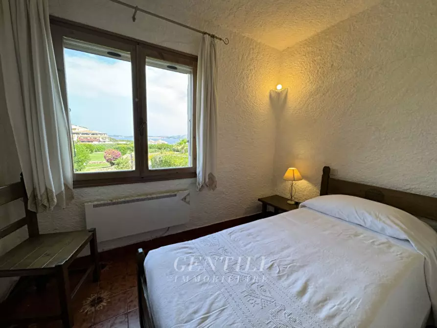 Immagine 12 di Appartamento in vendita  a Arzachena