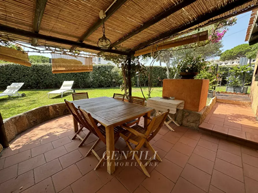 Immagine 16 di Appartamento in vendita  a Arzachena