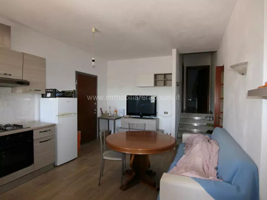 Immagine 2 di Villetta a schiera in vendita  a Sinalunga