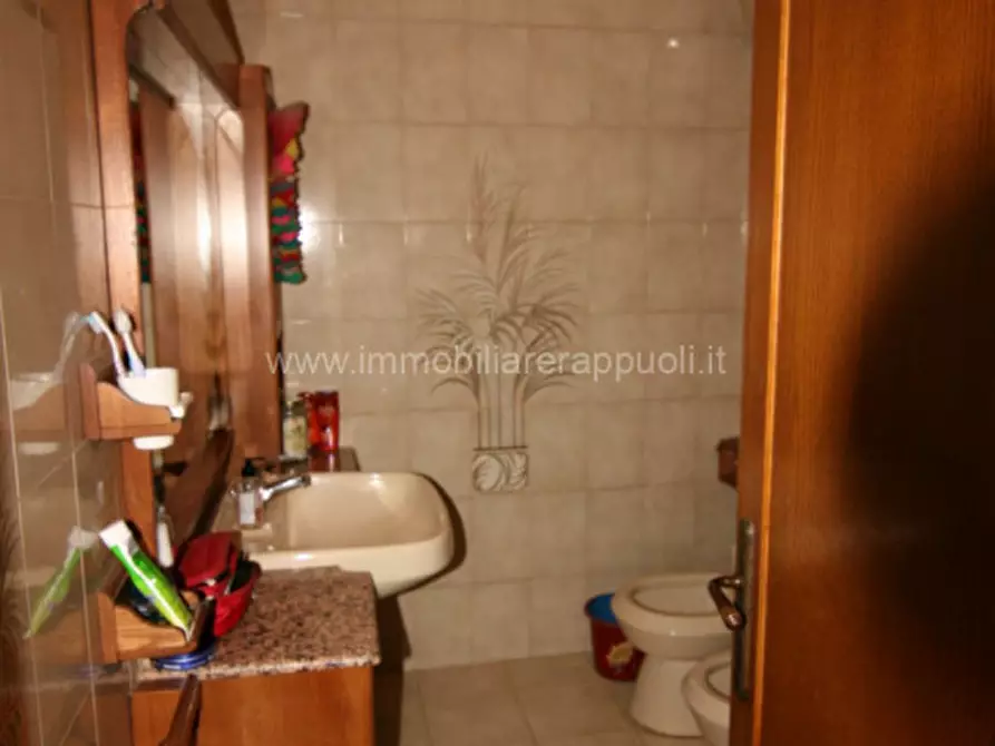 Immagine 6 di Villetta a schiera in vendita  a Sinalunga