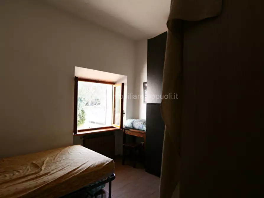 Immagine 7 di Villetta a schiera in vendita  a Sinalunga