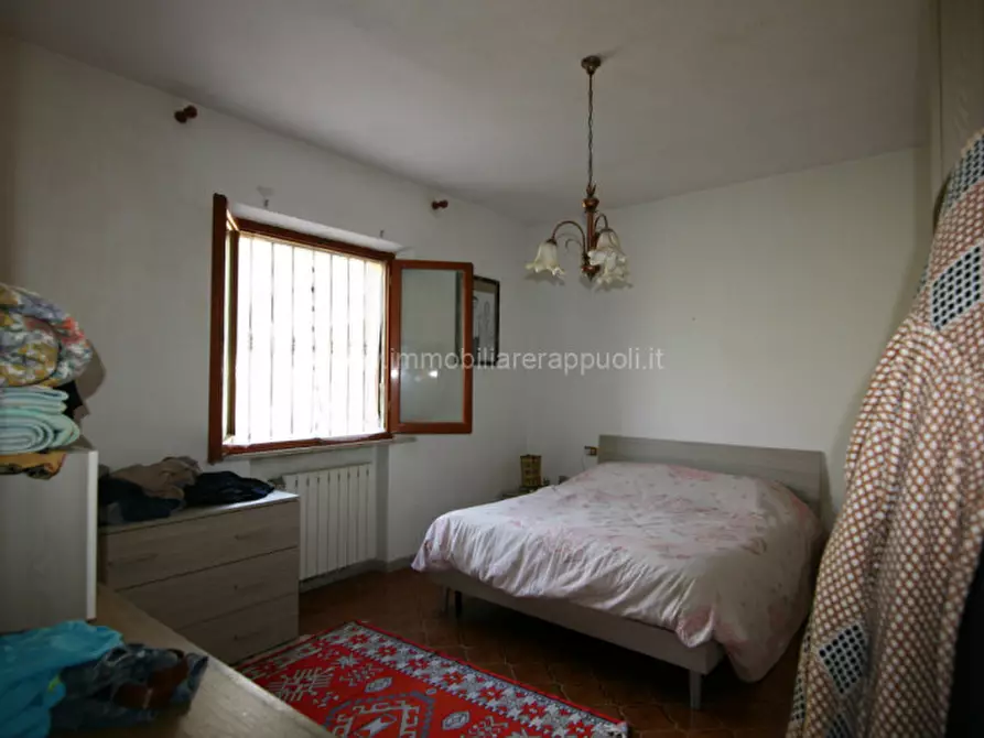 Immagine 10 di Villetta a schiera in vendita  a Sinalunga