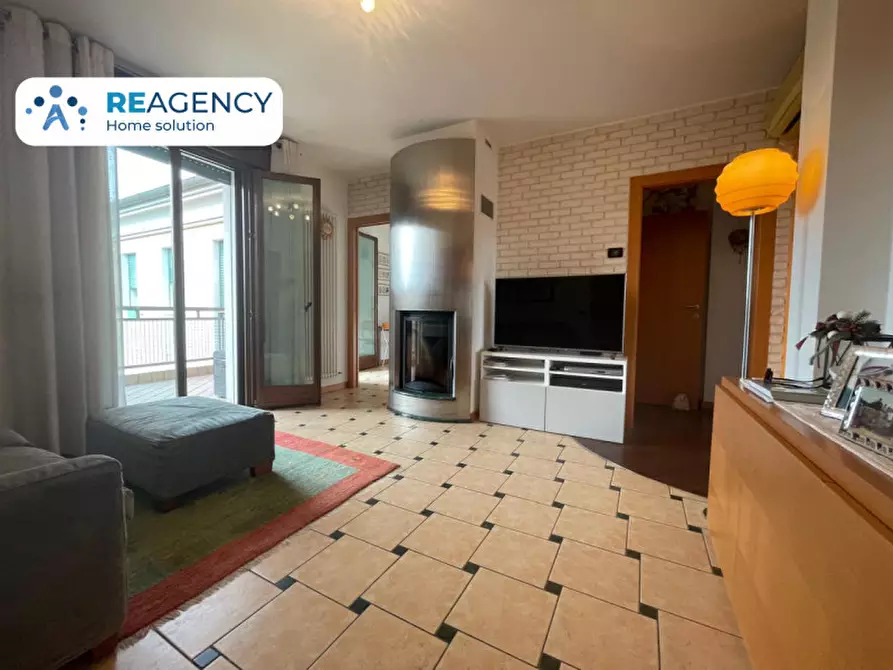 Immagine 3 di Appartamento in vendita  in Via fornaci, 10 a Torri Di Quartesolo