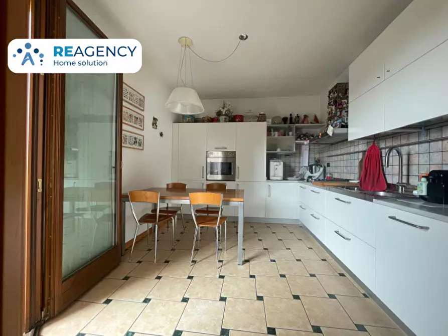 Immagine 4 di Appartamento in vendita  in Via fornaci, 10 a Torri Di Quartesolo