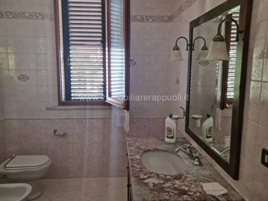 Immagine 7 di Villetta a schiera in vendita  a Sinalunga