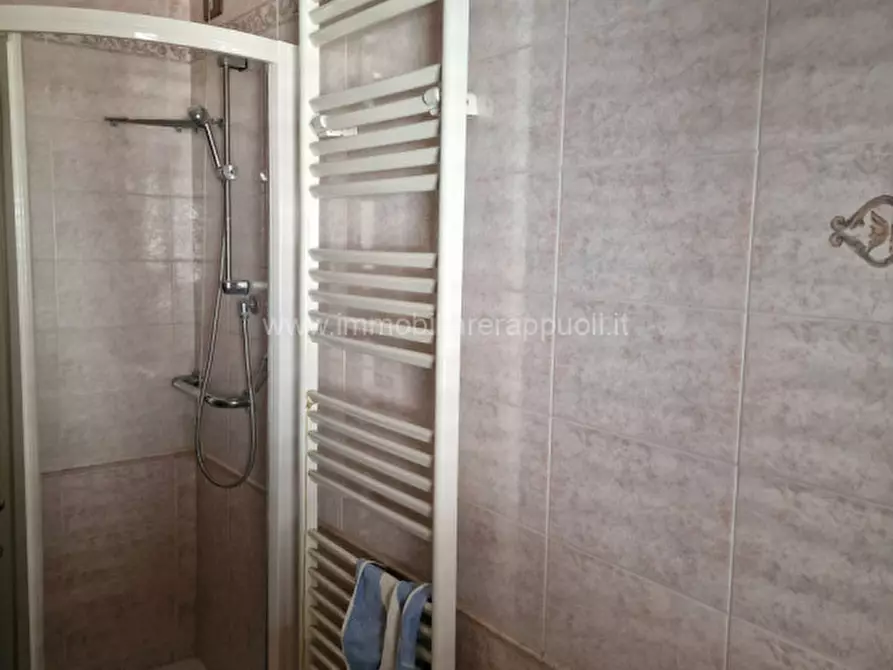 Immagine 8 di Villetta a schiera in vendita  a Sinalunga