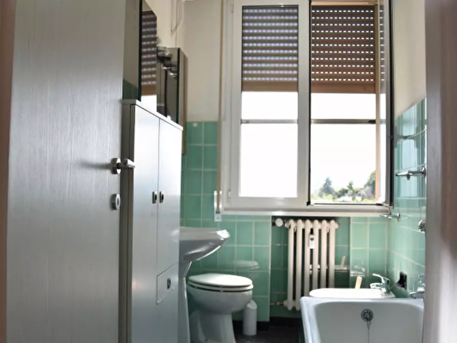 Immagine 17 di Appartamento in vendita  in via a Bologna