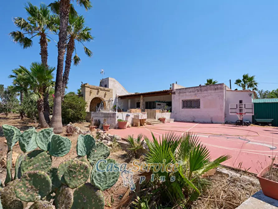 Immagine 7 di Villa in vendita  in Via conte di Torino a Racale