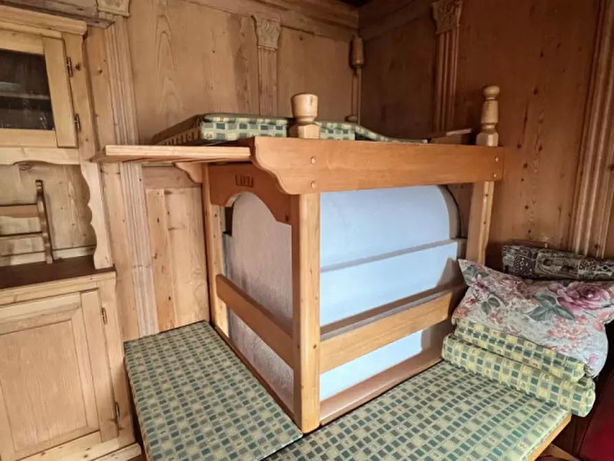 Immagine 3 di Appartamento in vendita  in Via Colonnello De Villa a San Pietro Di Cadore