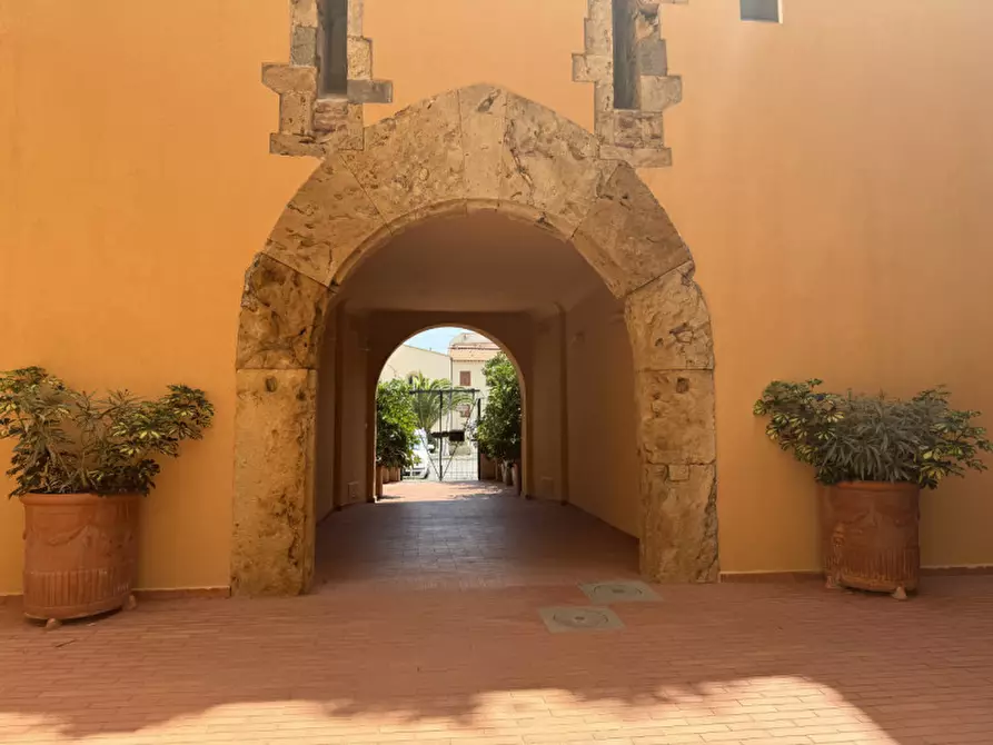 Immagine 12 di Appartamento in vendita  in viale di Antignano a Livorno