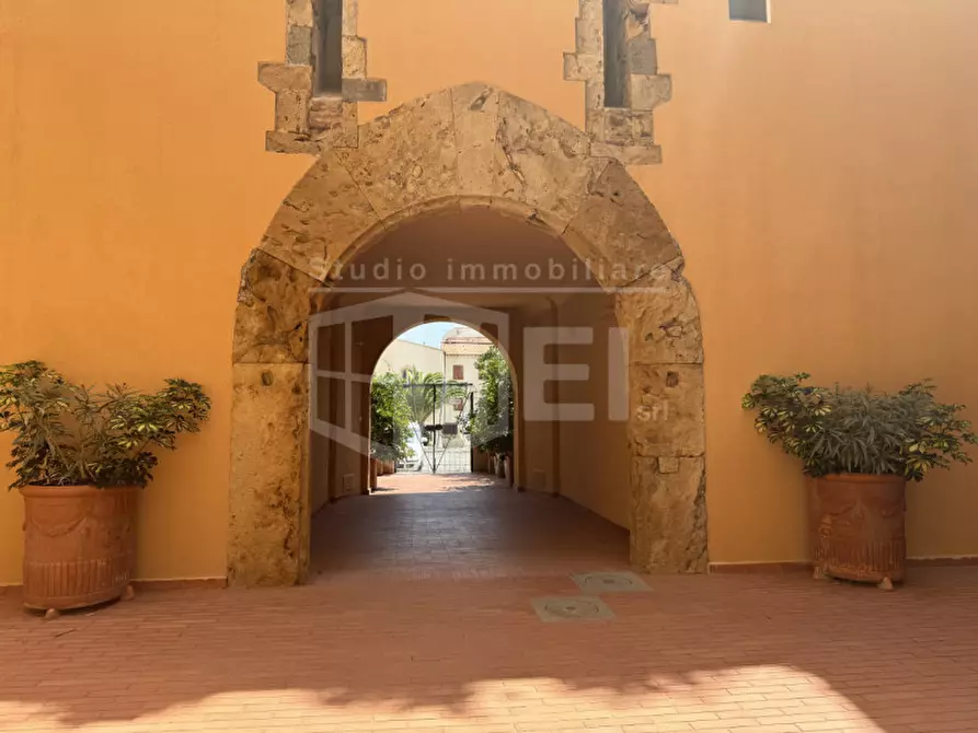 Immagine 21 di Appartamento in vendita  in viale di Antignano a Livorno