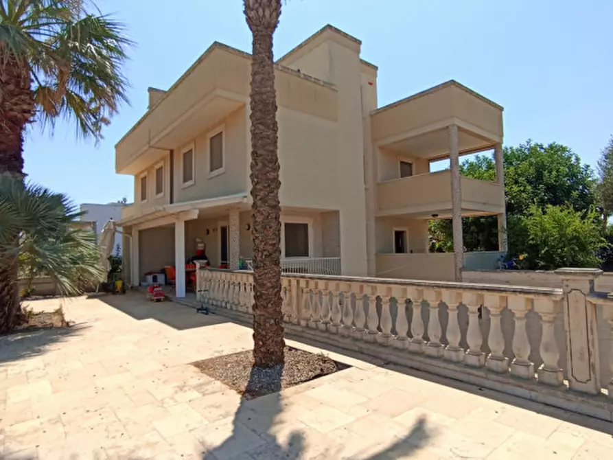 Immagine 10 di Villa in vendita  in CASAV a Fasano