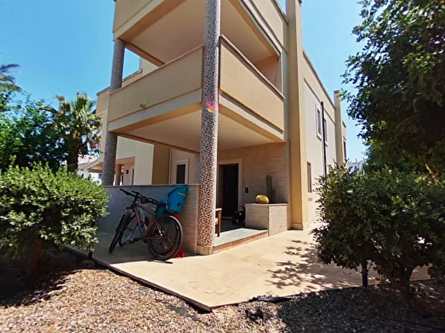 Immagine 12 di Villa in vendita  in CASAV a Fasano