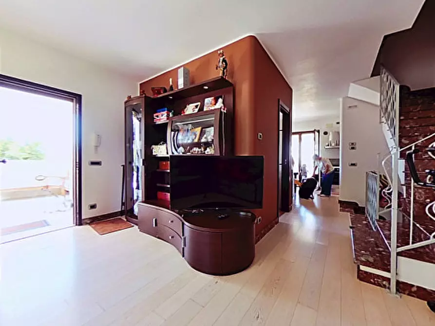 Immagine 15 di Villa in vendita  in CASAV a Fasano