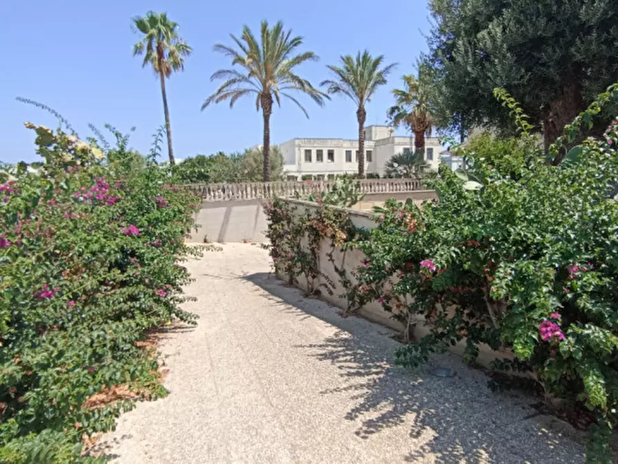 Immagine 53 di Villa in vendita  in CASAV a Fasano