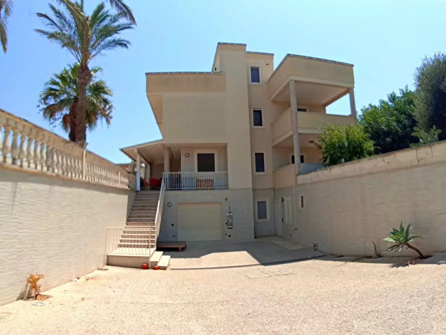 Immagine 55 di Villa in vendita  in CASAV a Fasano