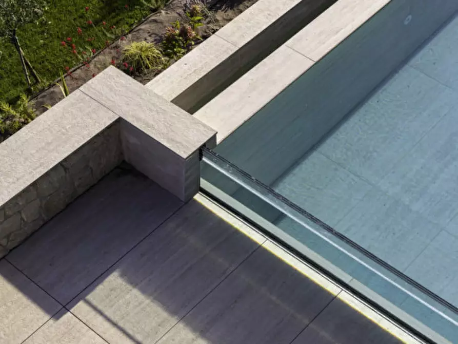 Immagine 12 di Villa in vendita  in via villaggio oliveto a Costermano sul Garda