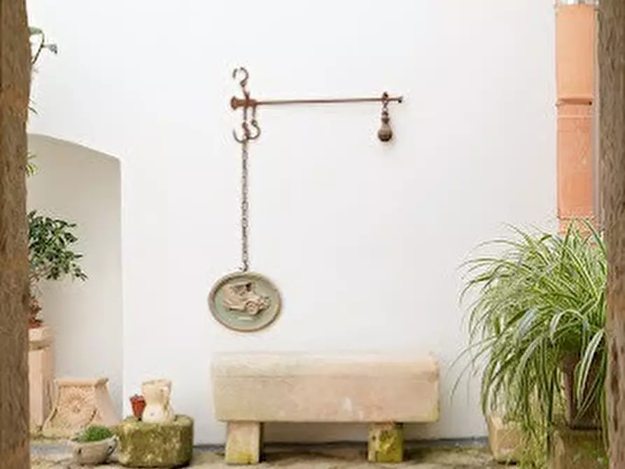 Immagine 10 di Casa indipendente in vendita  in via francesco arcudi a Soleto