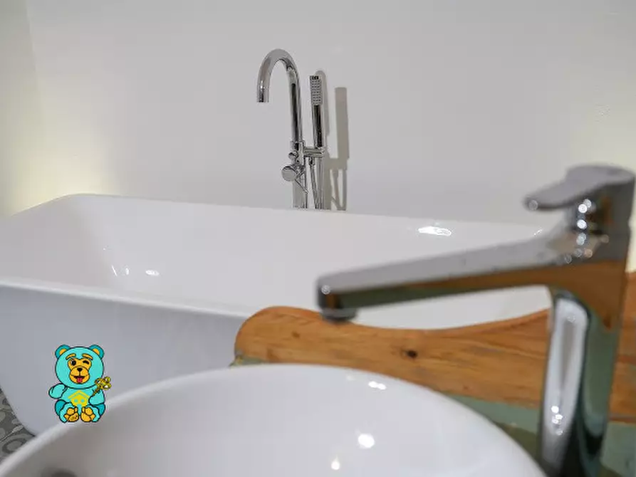 Immagine 21 di Casa indipendente in vendita  in via francesco arcudi a Soleto