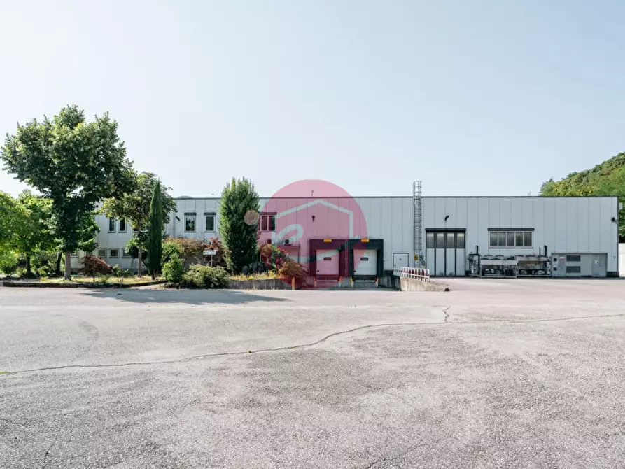 Immagine 13 di Capannone industriale in vendita  a San Leo