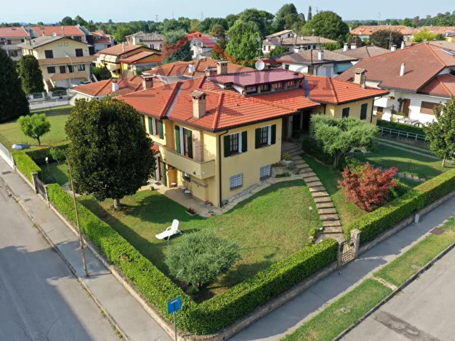 Immagine 1 di Casa bifamiliare in vendita  in Via De Gasperi a Teolo