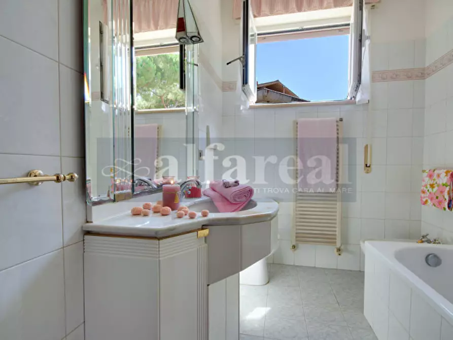 Immagine 15 di Appartamento in vendita  in via Sicilia a Castiglione Della Pescaia