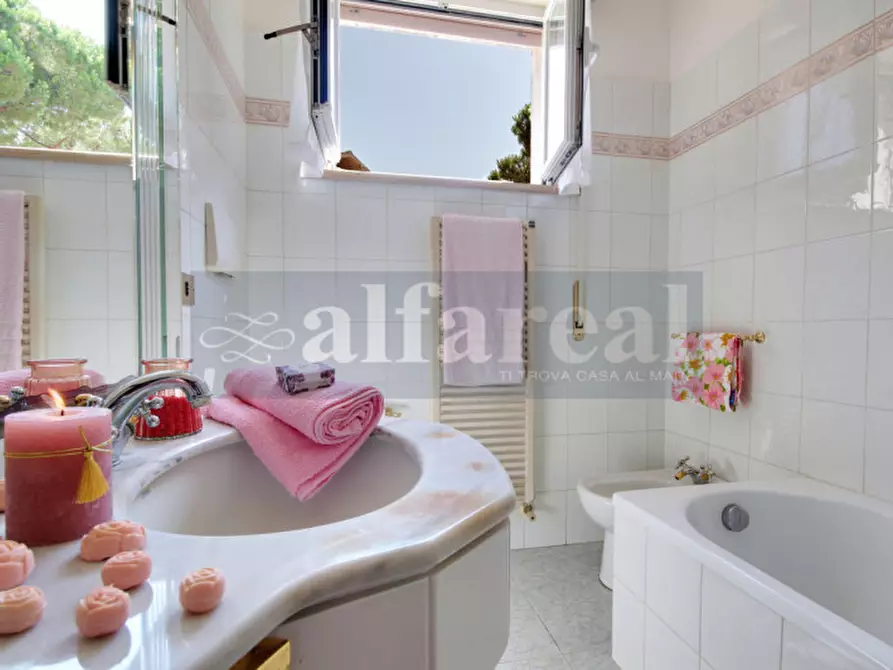 Immagine 16 di Appartamento in vendita  in via Sicilia a Castiglione Della Pescaia