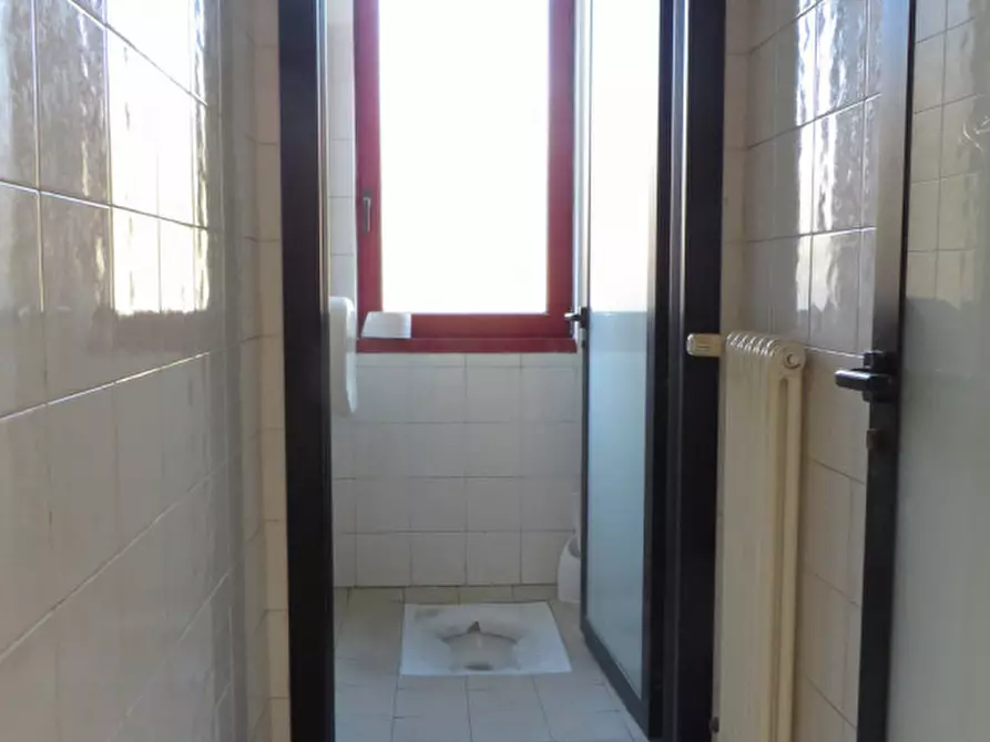 Immagine 14 di Capannone industriale in affitto  in via liguria a Schio