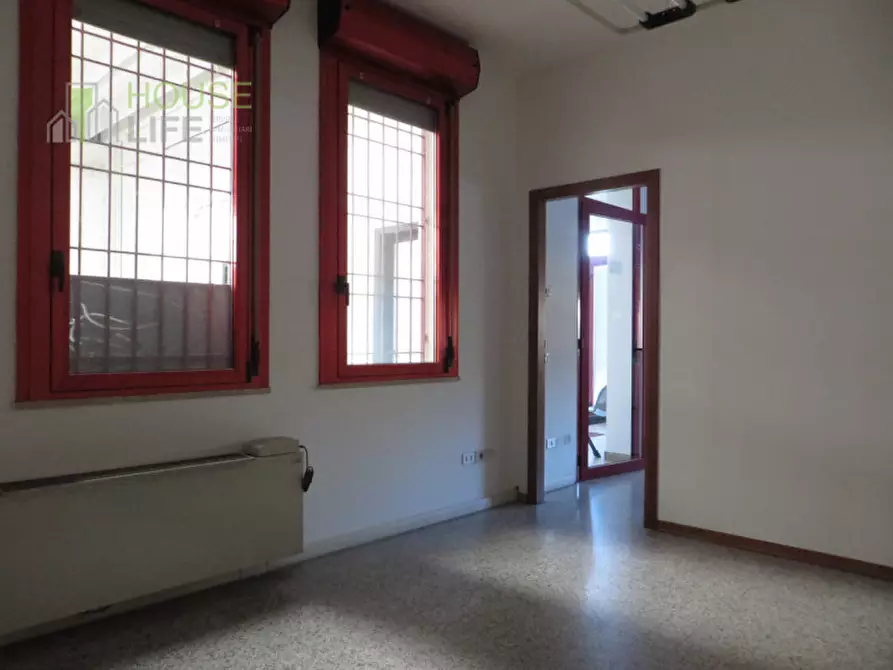 Immagine 17 di Capannone industriale in affitto  in via liguria a Schio