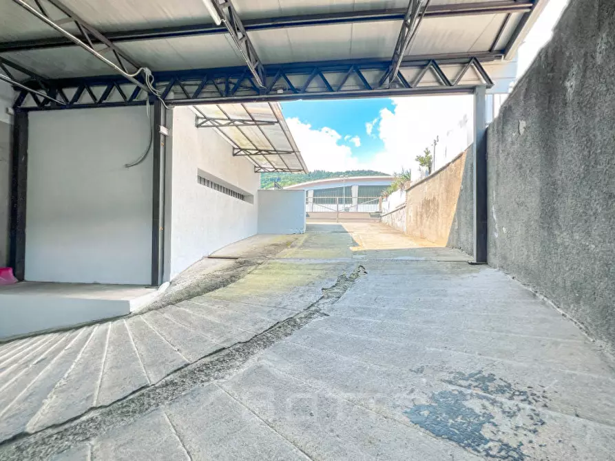 Immagine 13 di Magazzino in vendita  in VIALE VARALLO 200 a Borgosesia