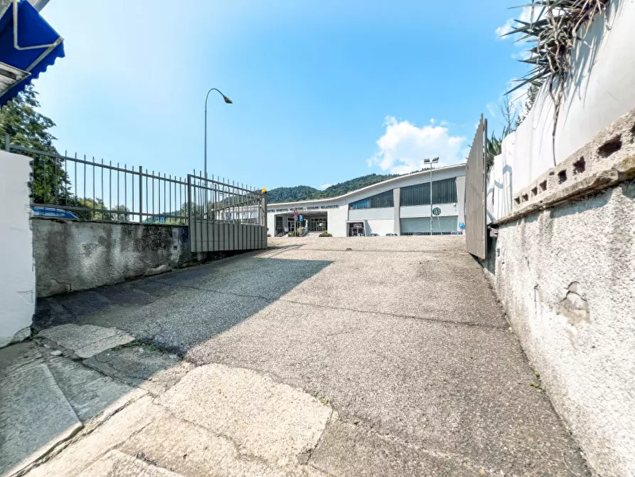 Immagine 16 di Magazzino in vendita  in VIALE VARALLO 200 a Borgosesia