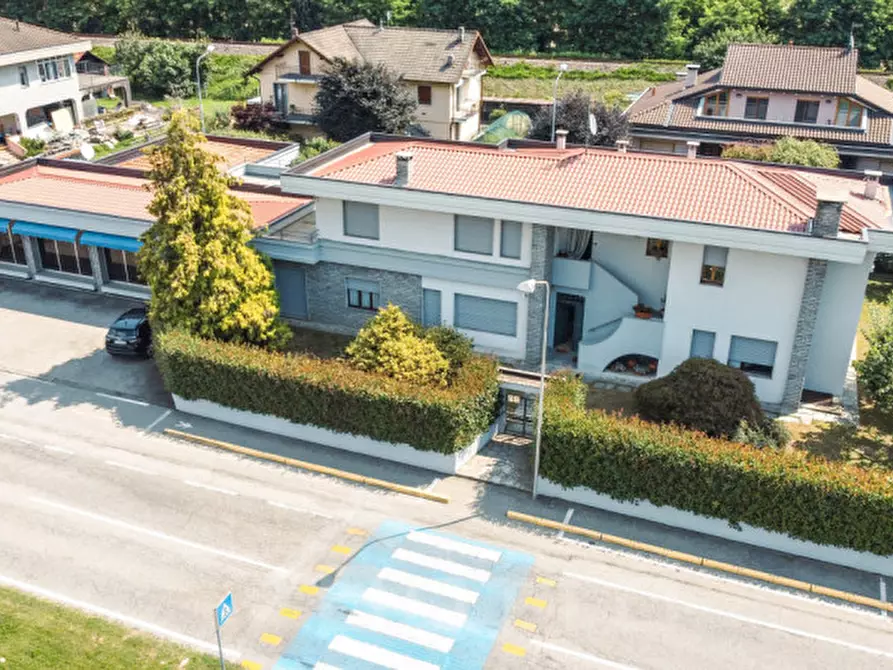 Immagine 17 di Magazzino in vendita  in VIALE VARALLO 200 a Borgosesia